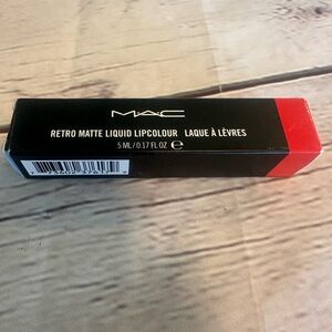 MAC Cosmetics Retro Matte Liquid Lipcolour - Bold Red